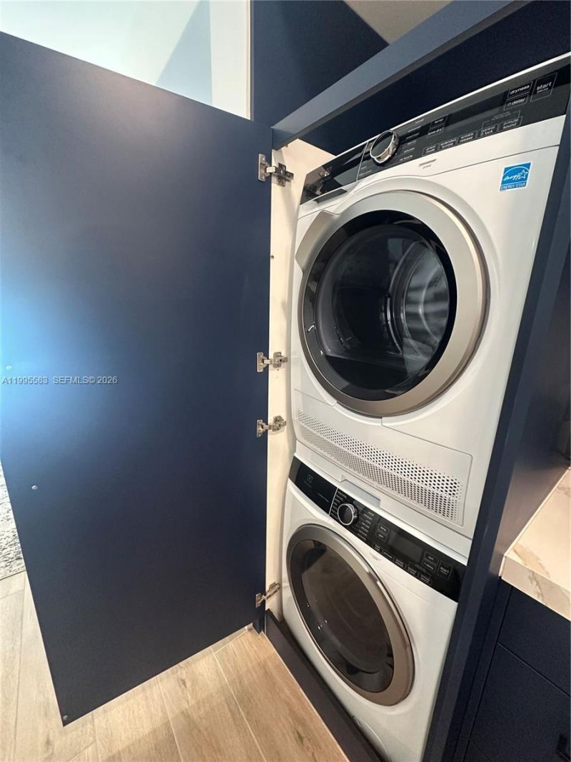 4220 Laguna St , Unit 308, Coral Gables, FL 33146 Photo