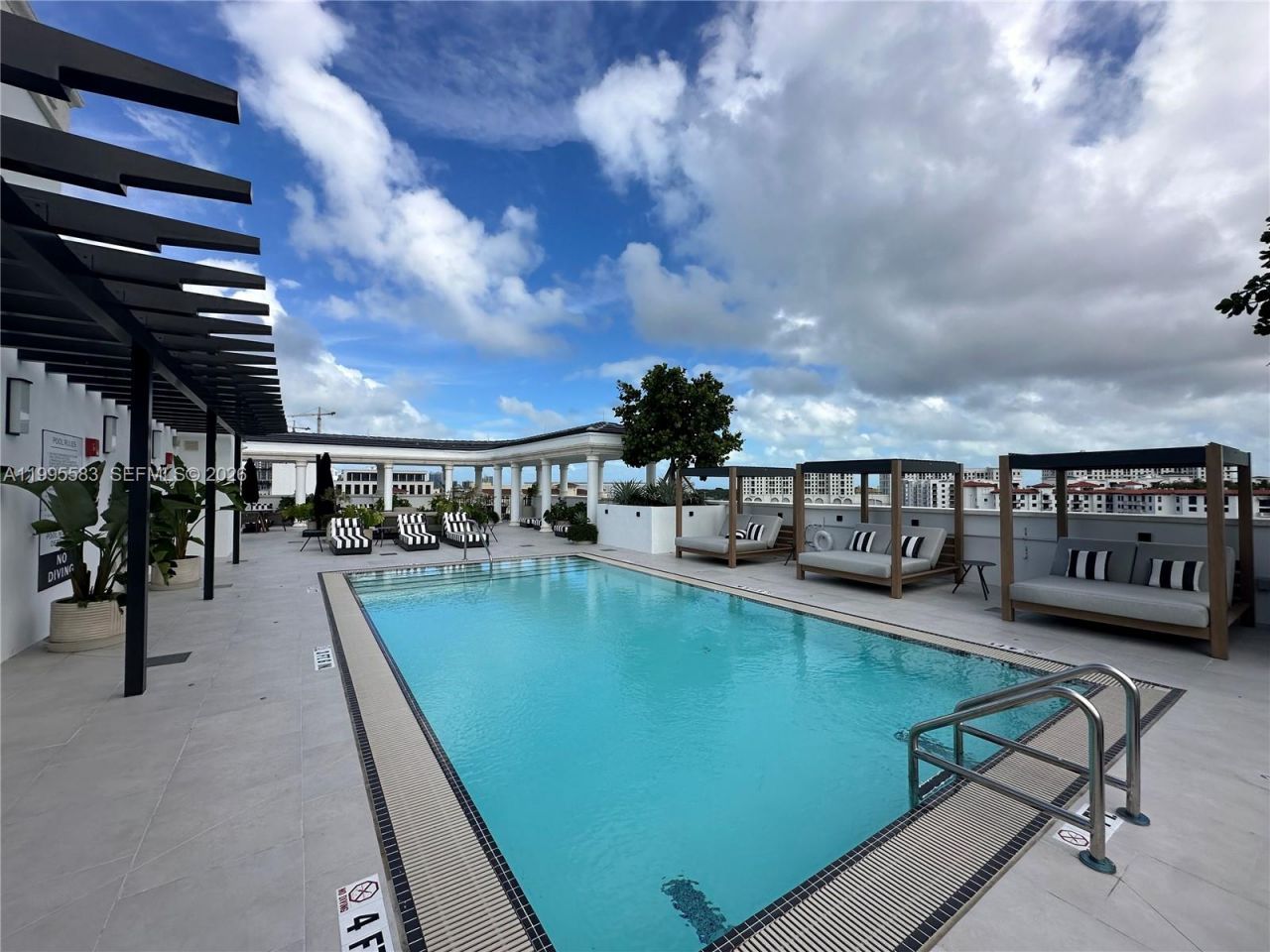 4220 Laguna St , Unit 308, Coral Gables, FL 33146 Photo