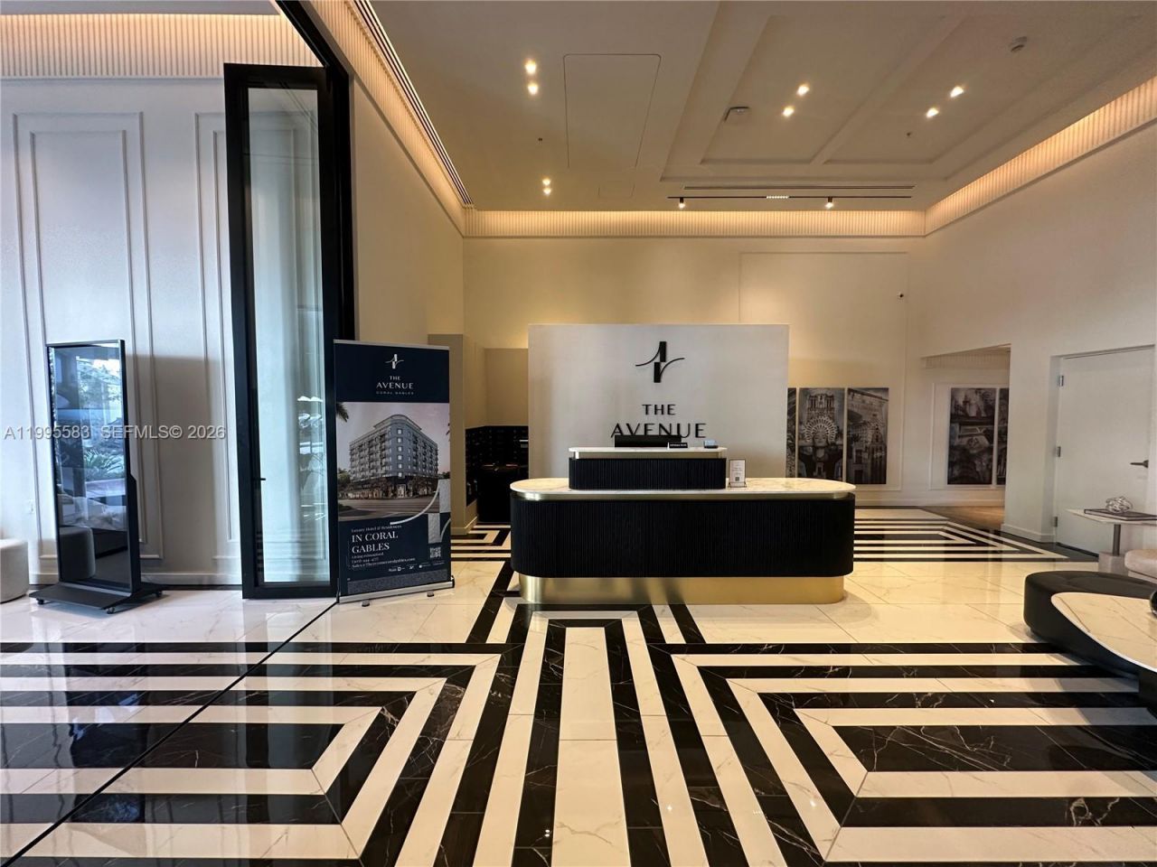 4220 Laguna St , Unit 308, Coral Gables, FL 33146 Photo