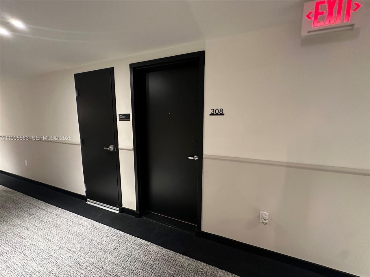 4220 Laguna St , Unit 308, Coral Gables, FL 33146 Photo