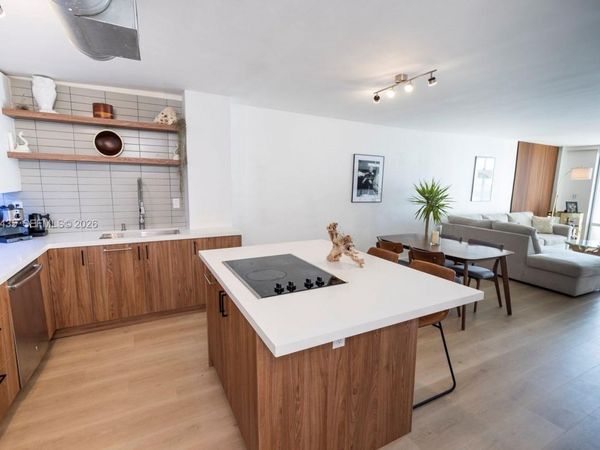 6801 Indian Creek Dr , Unit 708, Miami Beach, FL 33141