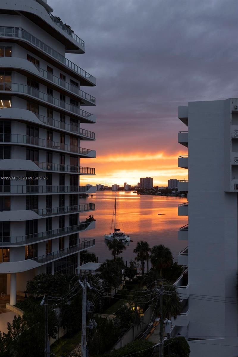 6801 Indian Creek Dr , Unit 708, Miami Beach, FL 33141 Photo