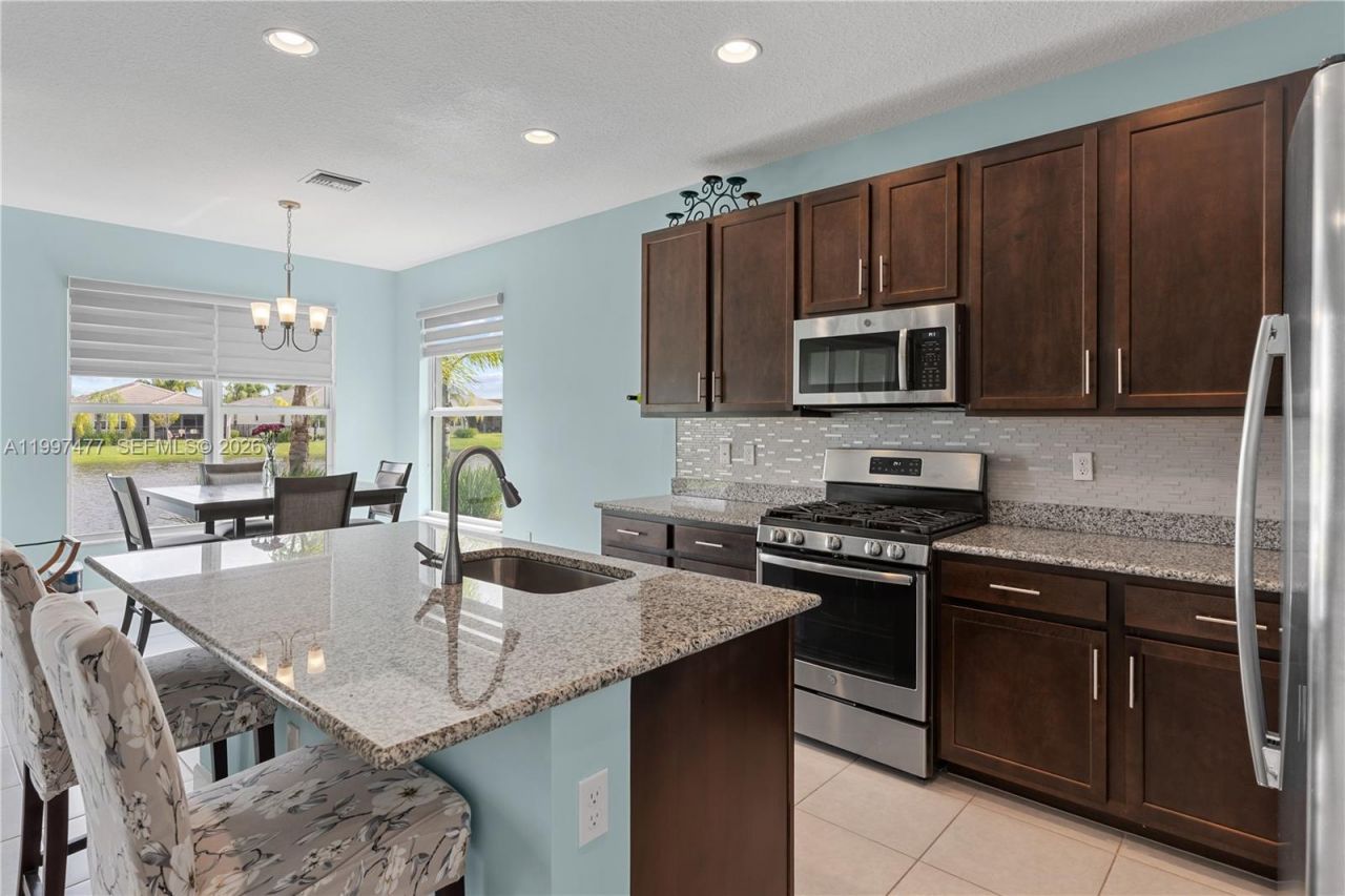 11917 SW Jasper Lake Way, Port Saint Lucie, FL 34987 Photo