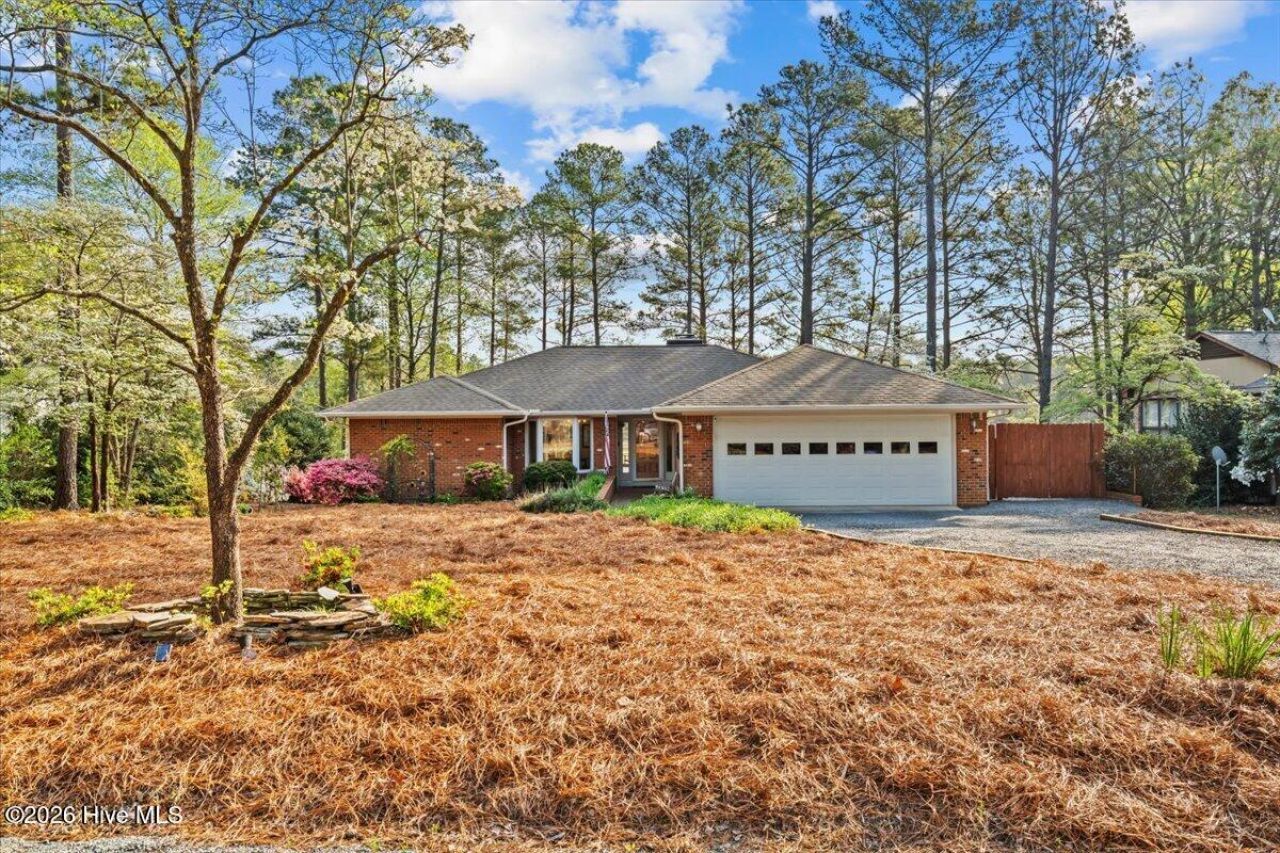 3 Highland Drive, Whispering Pines, NC 28327 Main Photo