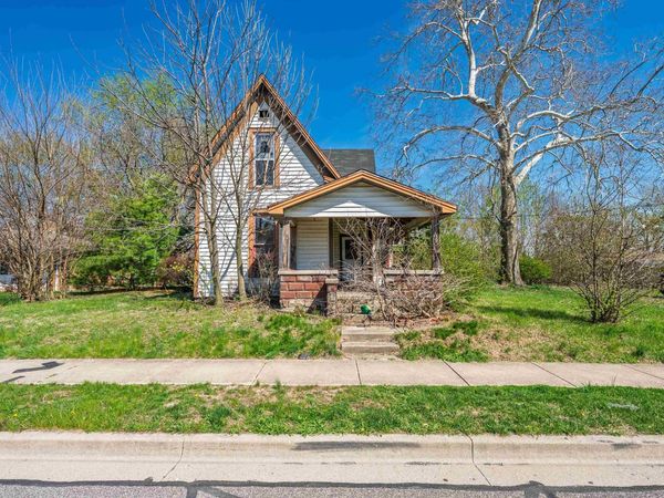 8110 S Walnut Street, Daleville, IN 47334