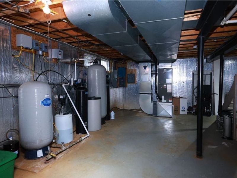 13177 Beaver Springfield Road, New Springfield, OH 44443 Photo 35