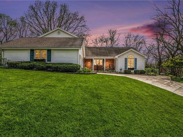 4404 Hickory Lane, Blue Springs, MO 64015