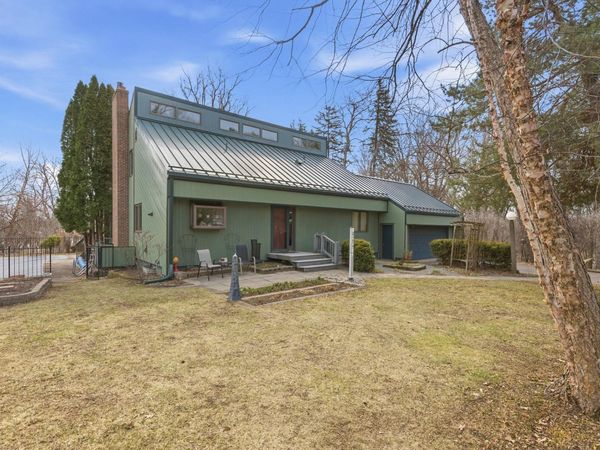 2468 Hamline Avenue N, Roseville, MN 55113