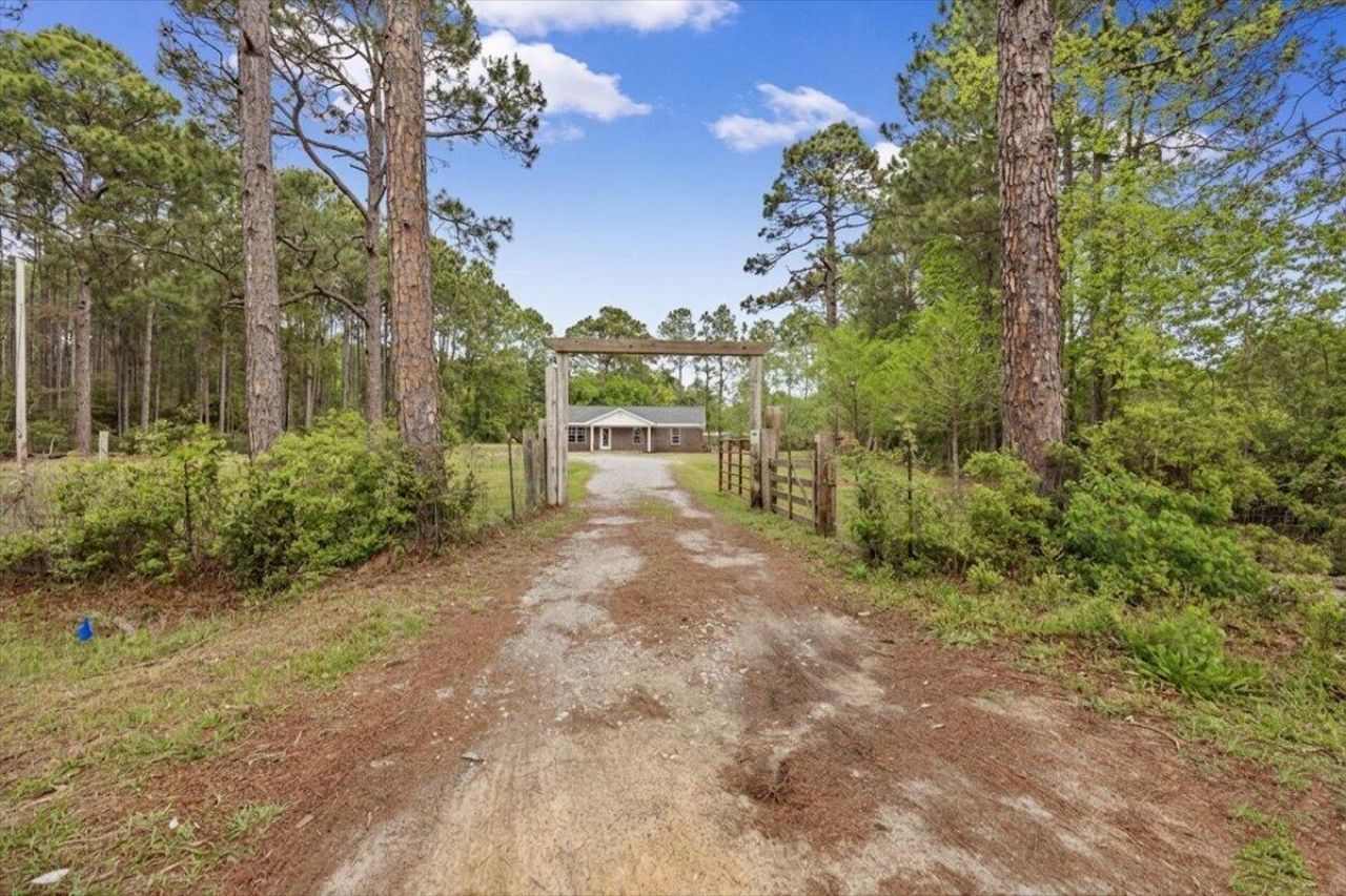 6060 Allegro Street, Milton, FL 32583 Main Photo