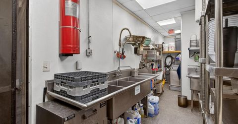 9729 Folsom Blvd, Sacramento, CA 95827 Photo