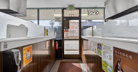 9729 Folsom Blvd, Sacramento, CA 95827 Photo