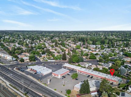 9729 Folsom Blvd, Sacramento, CA 95827 Photo