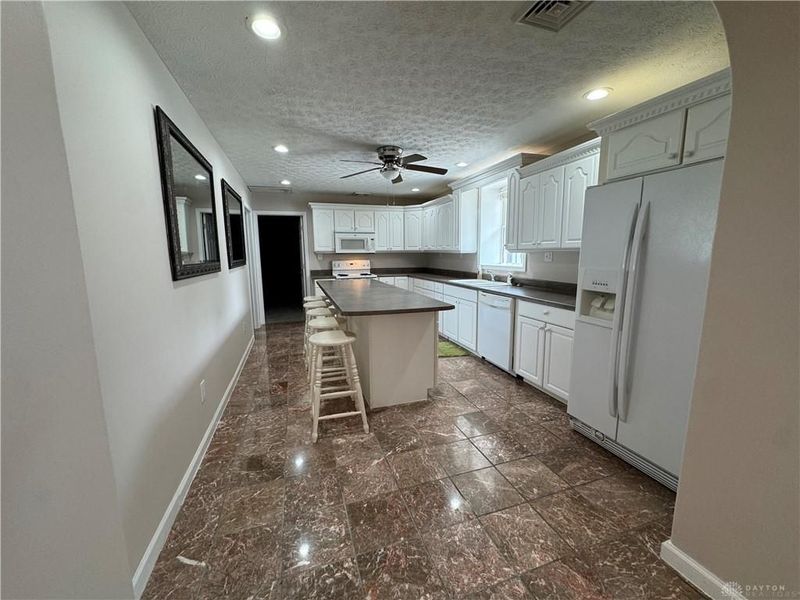 523 Newport, Xenia, OH 45385 Photo 10