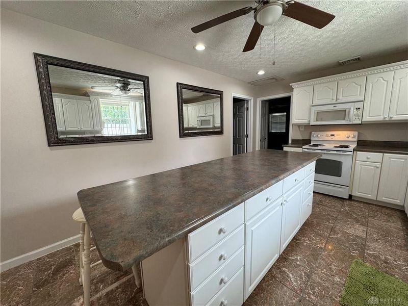 523 Newport, Xenia, OH 45385 Photo 12