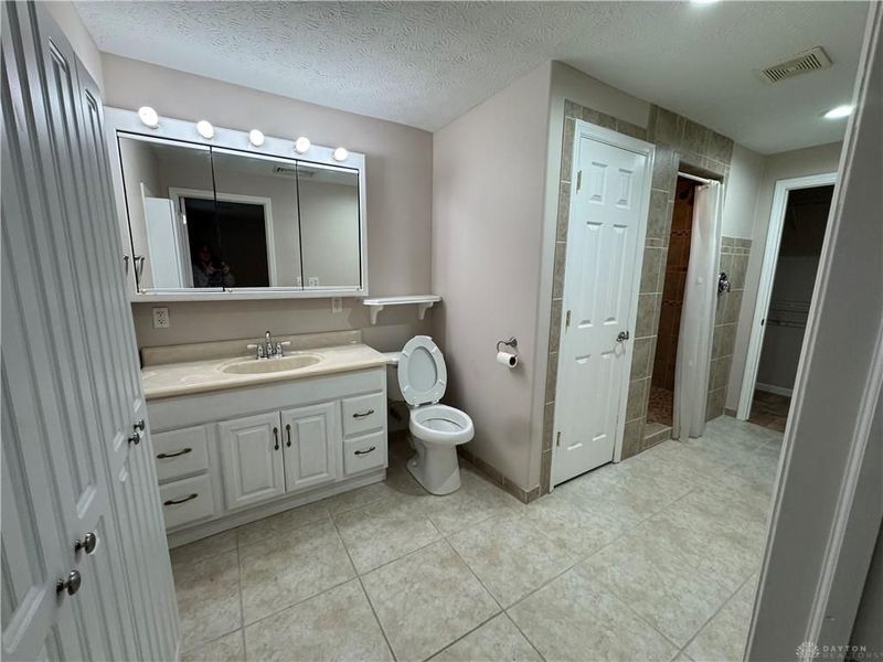 523 Newport, Xenia, OH 45385 Photo 16