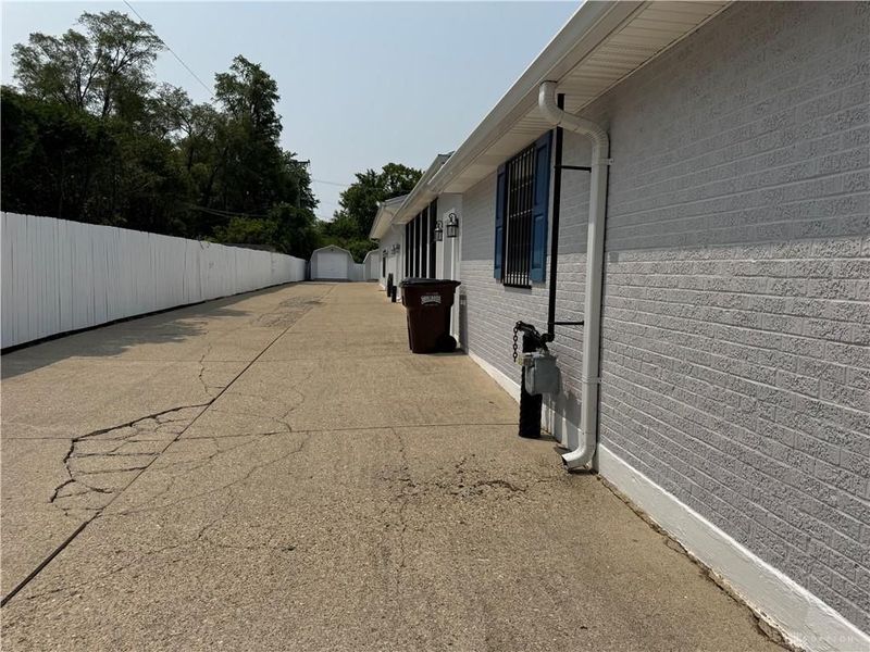 523 Newport, Xenia, OH 45385 Photo 2