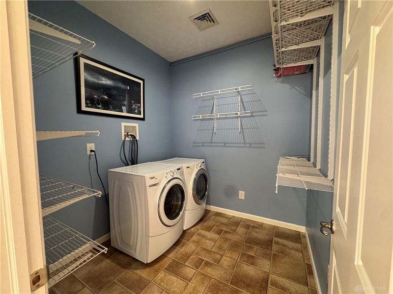 523 Newport, Xenia, OH 45385 Photo 20