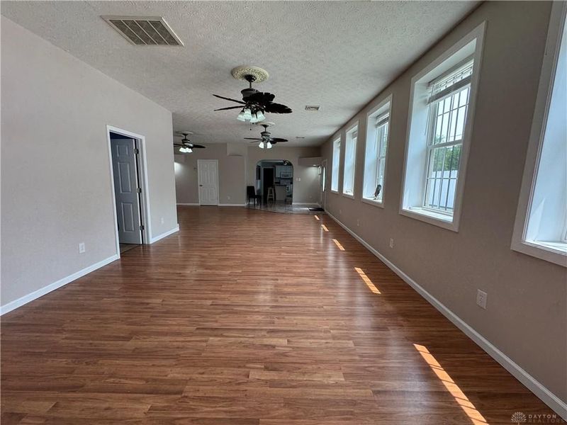 523 Newport, Xenia, OH 45385 Photo 9