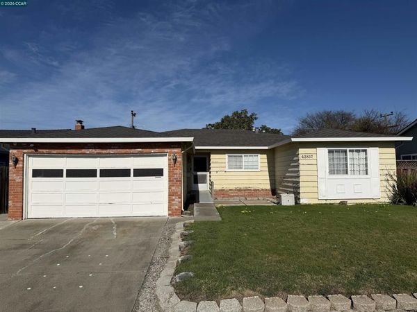 42817 Fontainebleau Park Ln, Fremont, CA 94538