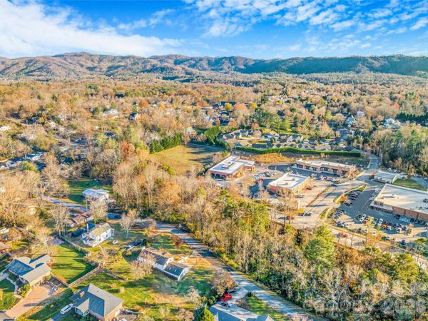 99999 Clinton Street , Weaverville, NC 28787