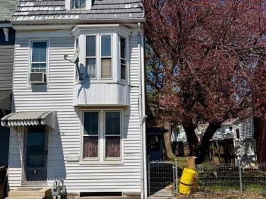 1039 E POPLAR STREET, YORK, PA 17403