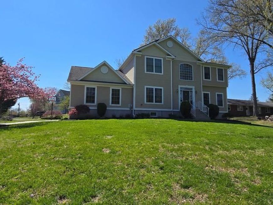 226 Ark Road, Mount Laurel, NJ 08054 Main Photo