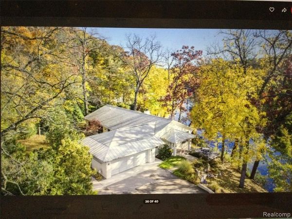 2510 Thornapple River Drive SE, Cascade Twp, MI 49546