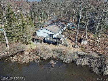 3813 Watuga Street , Commerce Twp, MI 48390