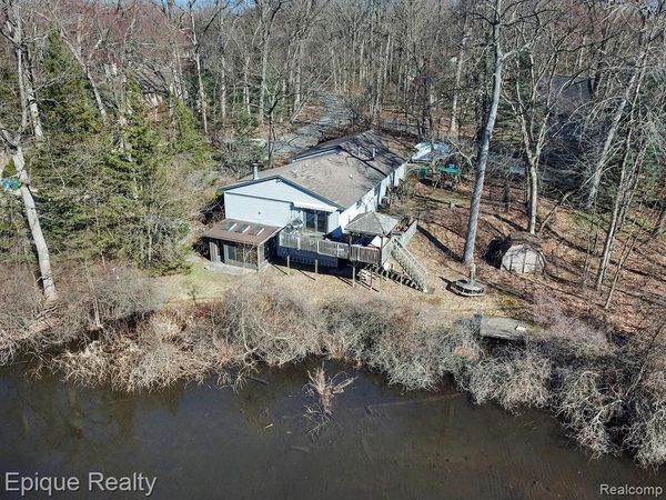 3813 Watuga Street, Commerce Twp, MI 48390