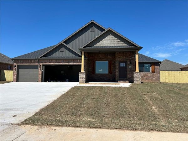 2246 Crane Avenue , Pea Ridge, AR 72751