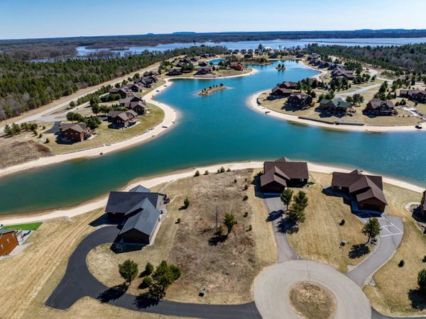 W5694 Westwater Circle, New Lisbon, WI 53950