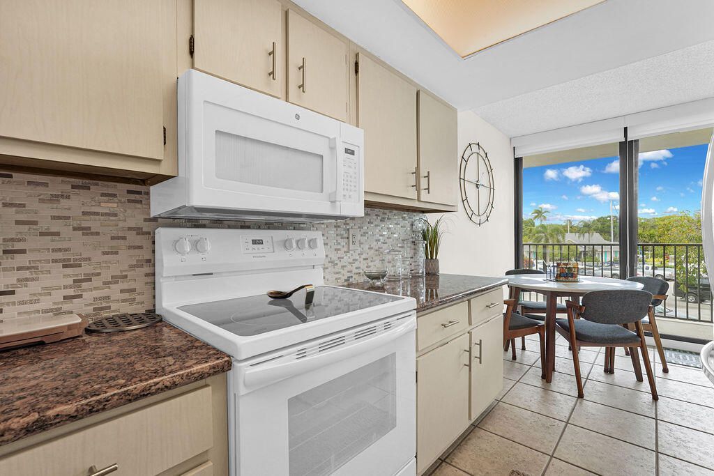 1101 River Reach Drive, Unit 209, Fort Lauderdale, FL 33315 Photo