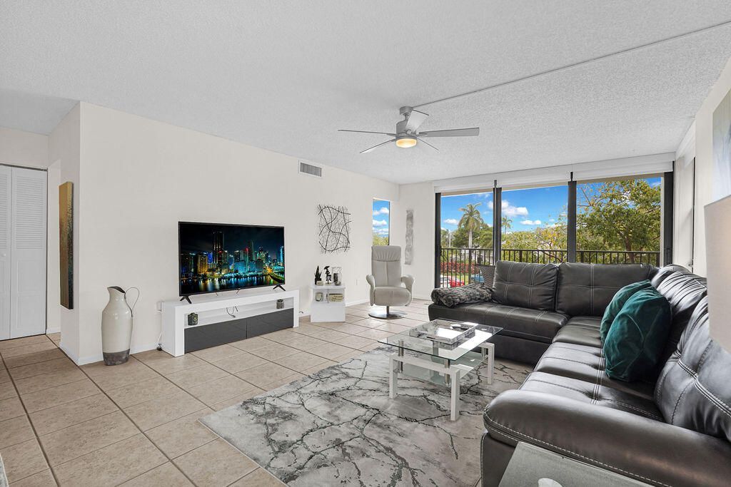 1101 River Reach Drive, Unit 209, Fort Lauderdale, FL 33315 Photo