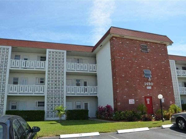 1490 NW 43rd Avenue, Unit 208, Lauderhill, FL 33313