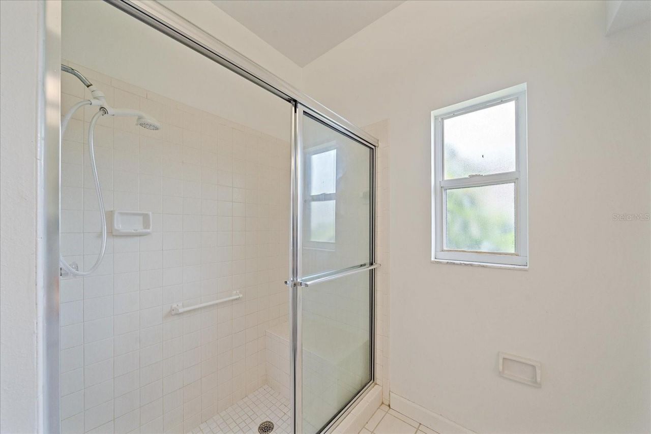 4320 Marcott Circle , Sarasota, FL 34233 Photo