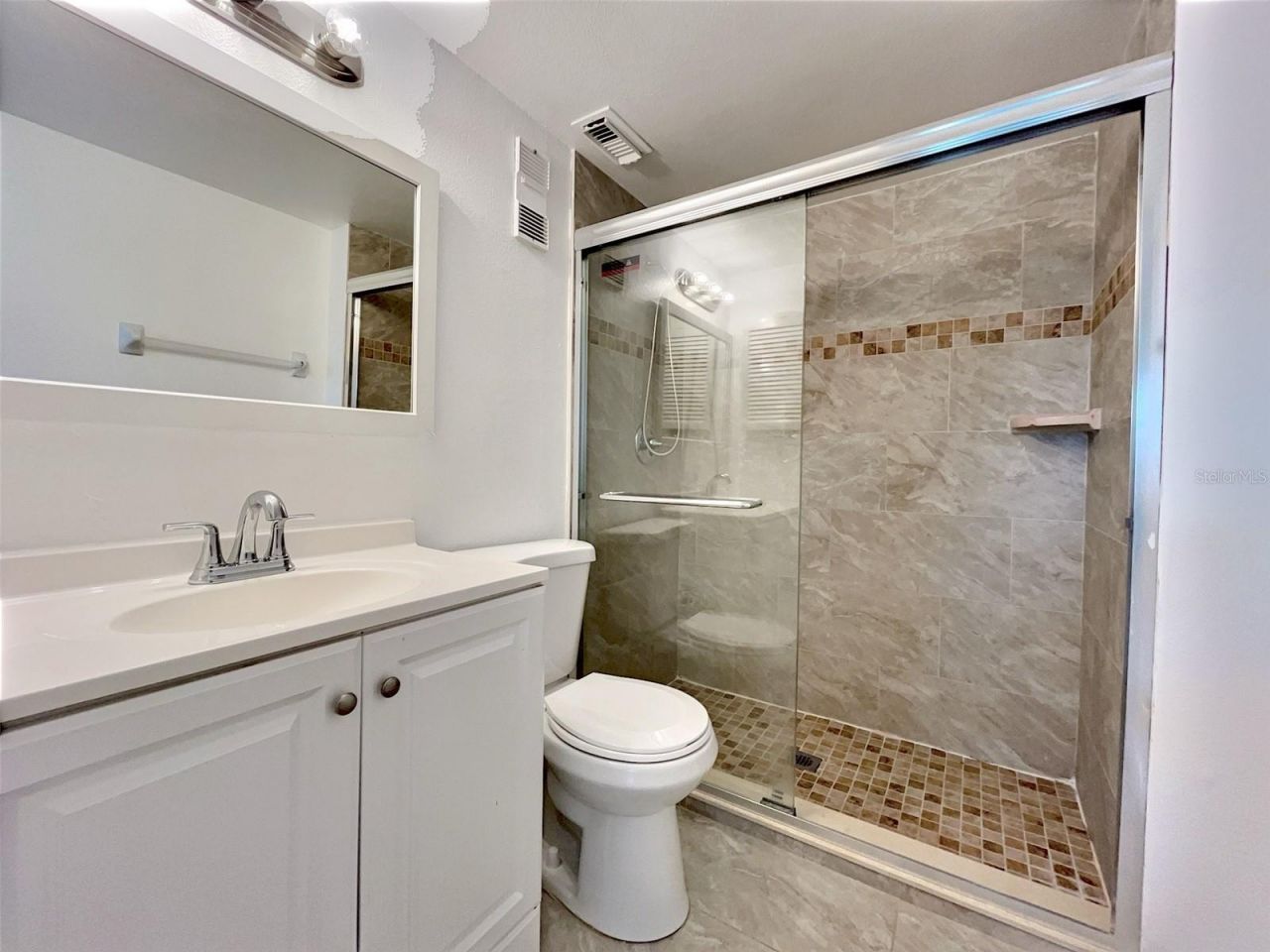 865 Sky Lake Circle , Unit D, Orlando, FL 32809 Photo