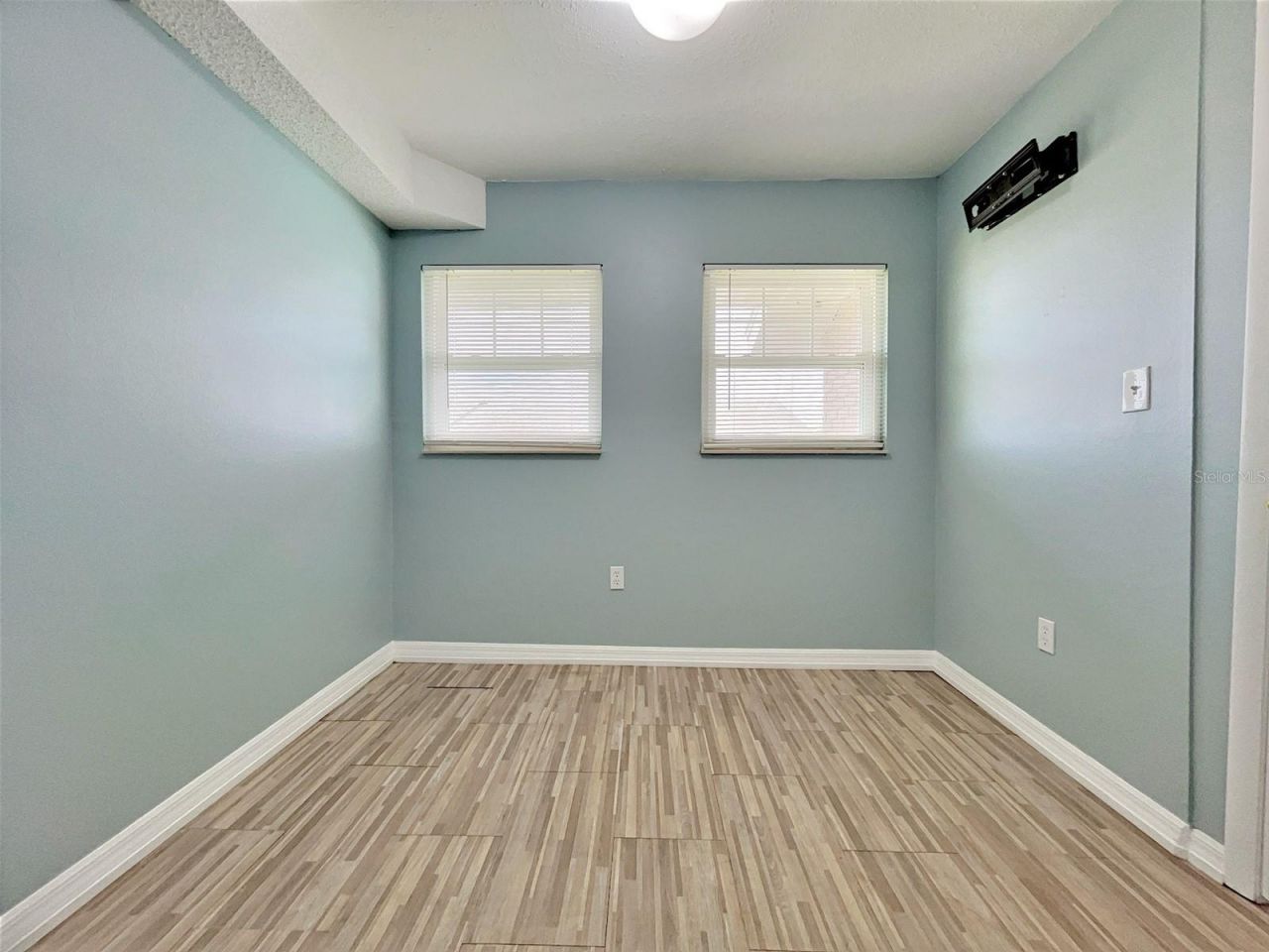 865 Sky Lake Circle , Unit D, Orlando, FL 32809 Photo