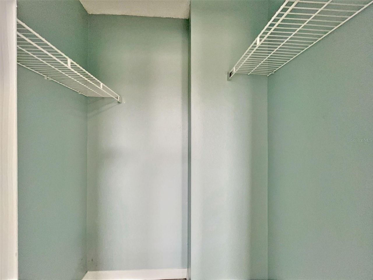 865 Sky Lake Circle , Unit D, Orlando, FL 32809 Photo