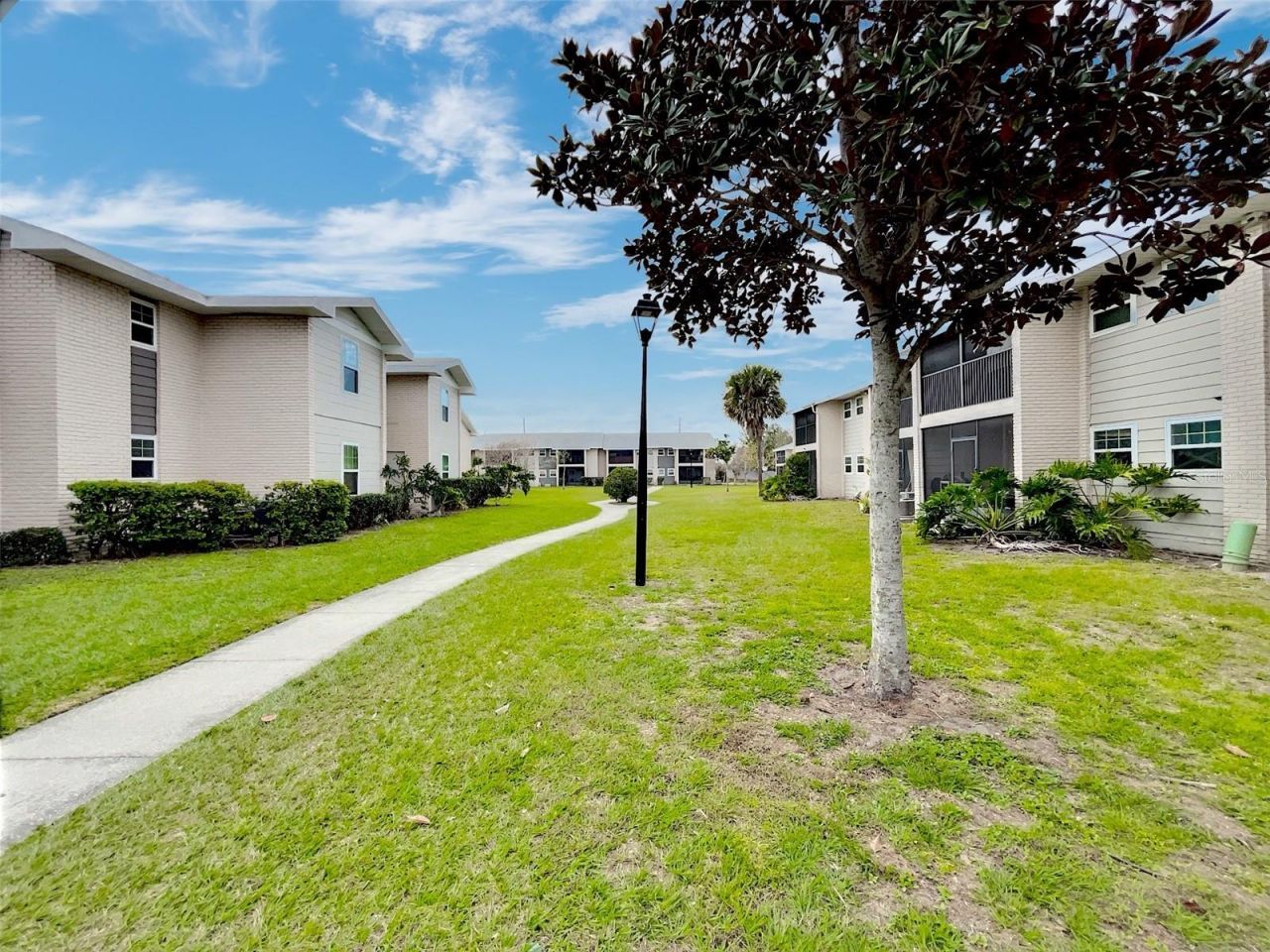 865 Sky Lake Circle , Unit D, Orlando, FL 32809 Photo