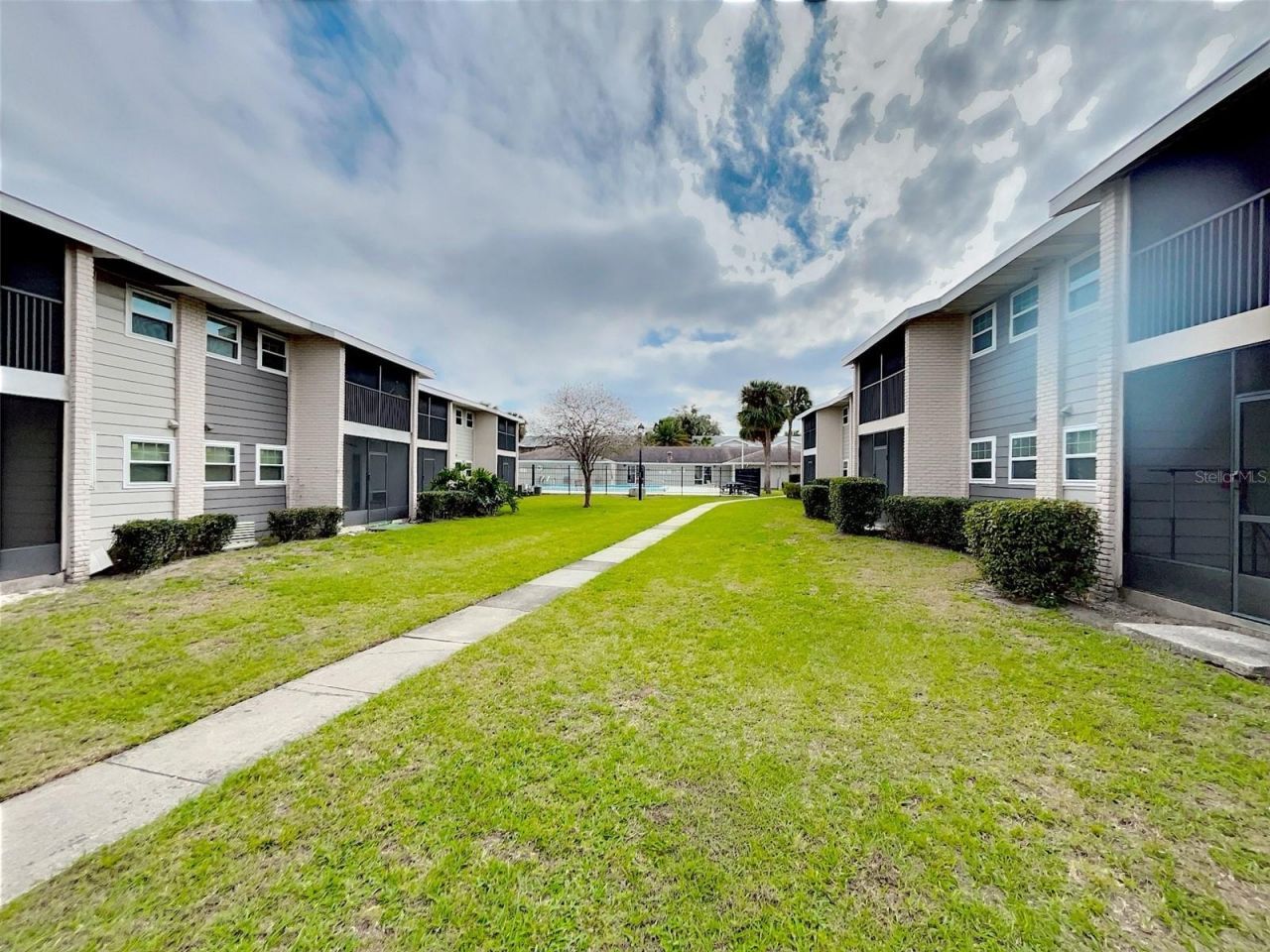 865 Sky Lake Circle , Unit D, Orlando, FL 32809 Photo