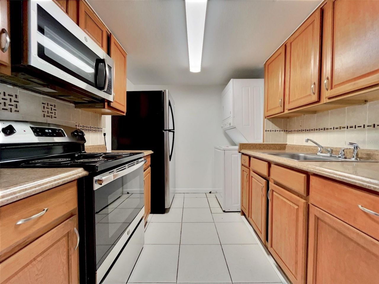 865 Sky Lake Circle , Unit D, Orlando, FL 32809 Photo