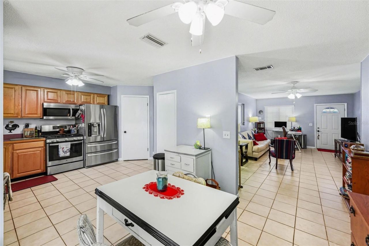 5045 Lily Street N, Pinellas Park, FL 33782 Photo