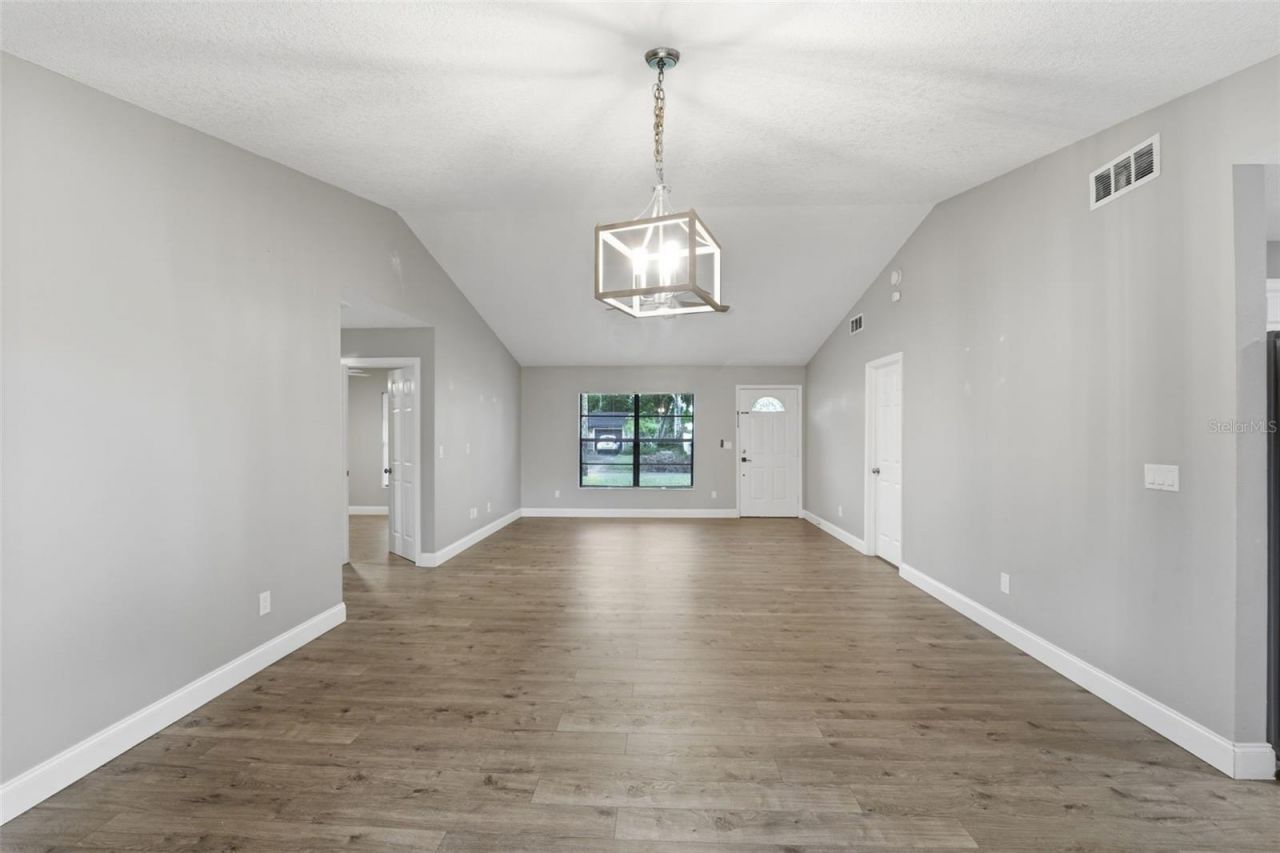 3211 Yule Tree Drive , Edgewater, FL 32141 Photo