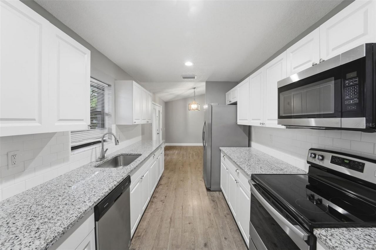 3211 Yule Tree Drive , Edgewater, FL 32141 Photo