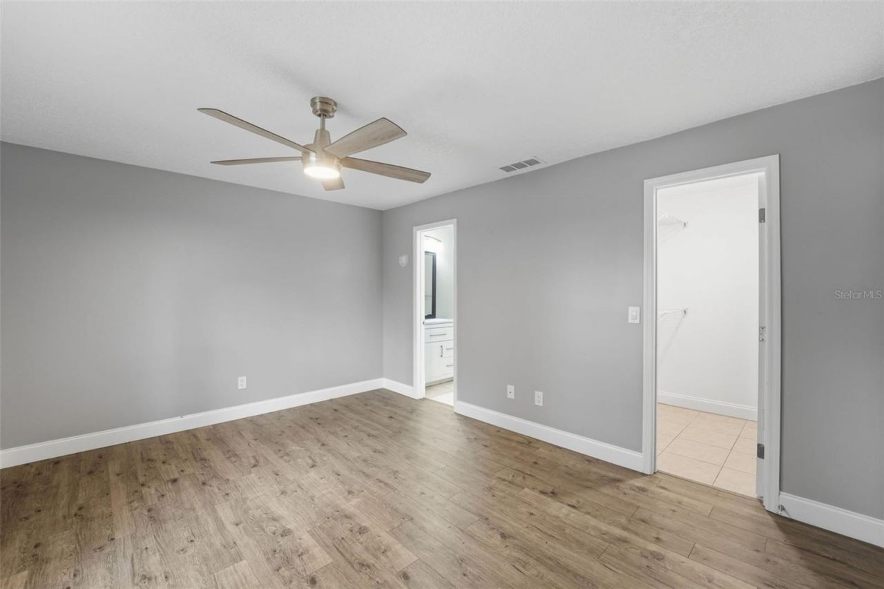 3211 Yule Tree Drive , Edgewater, FL 32141 Photo