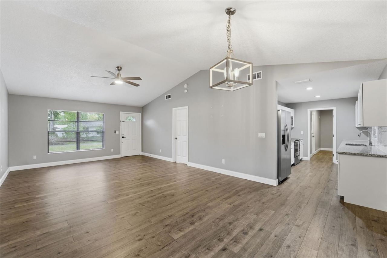 3211 Yule Tree Drive , Edgewater, FL 32141 Photo