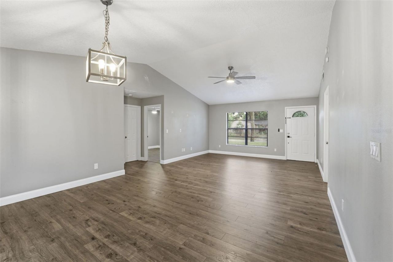 3211 Yule Tree Drive , Edgewater, FL 32141 Photo