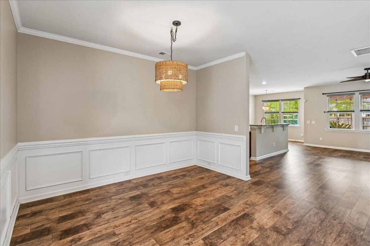 9906 Winged Elm Street Photo 15