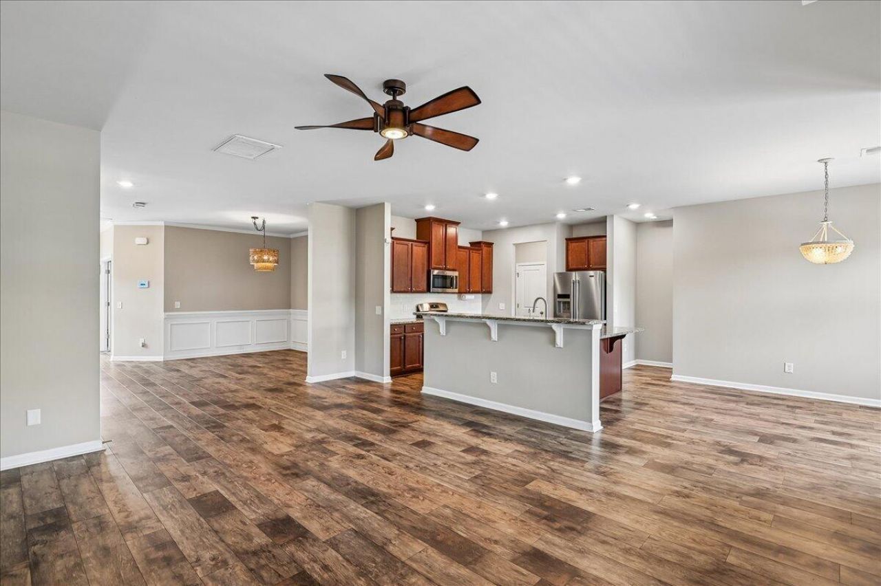 9906 Winged Elm Street Photo 18