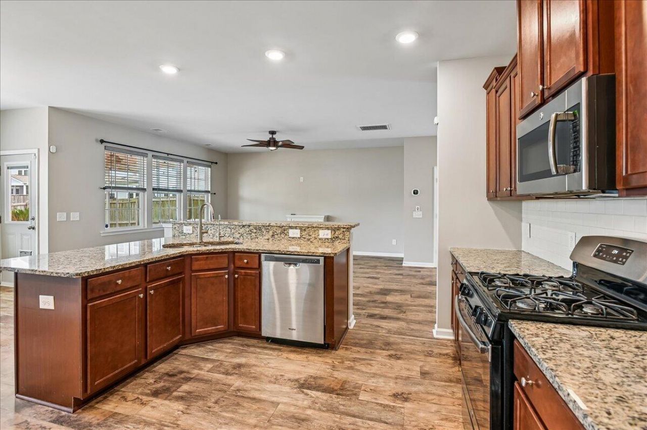 9906 Winged Elm Street Photo 20